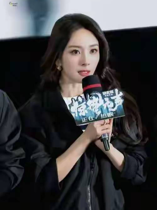 近日，杨幂在公开采访中就婚恋底线问题正面发声