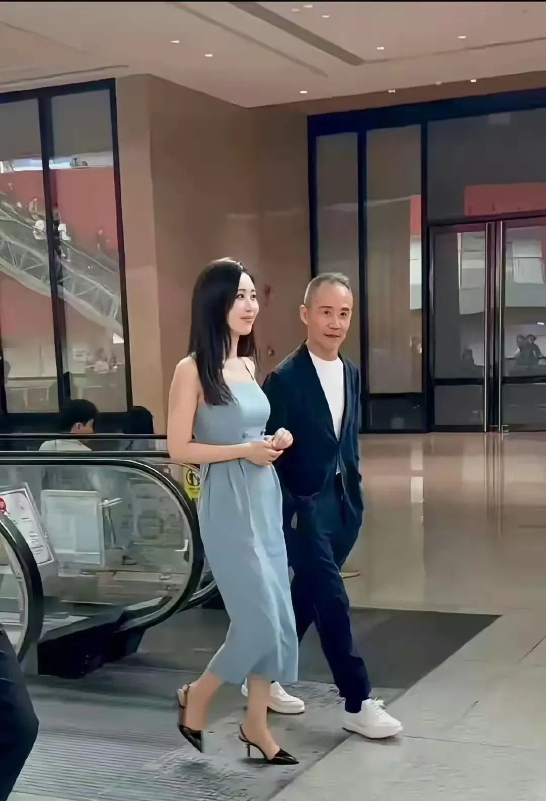 王石在田朴珺面前显得特别“好说话”?这对夫妻的日常有点意思