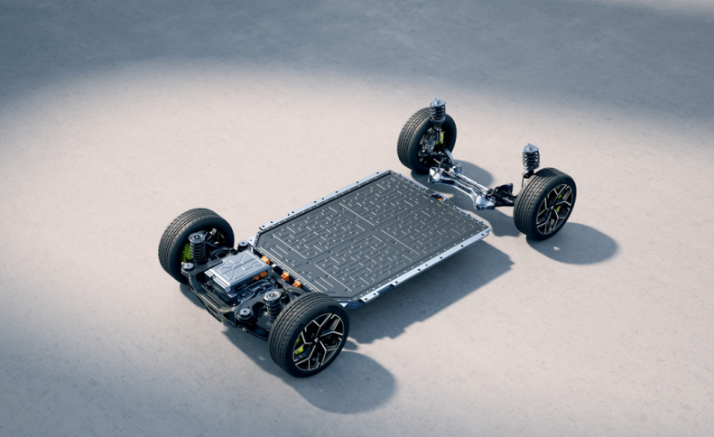 小鹏MONA M03的劲敌?13万就带激光雷达,深蓝L06这车怎样?