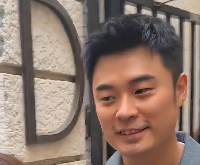 奔跑吧北京聚餐，郑恺脸肿陈赫胖一圈，邓超未到场，C位毋庸置疑