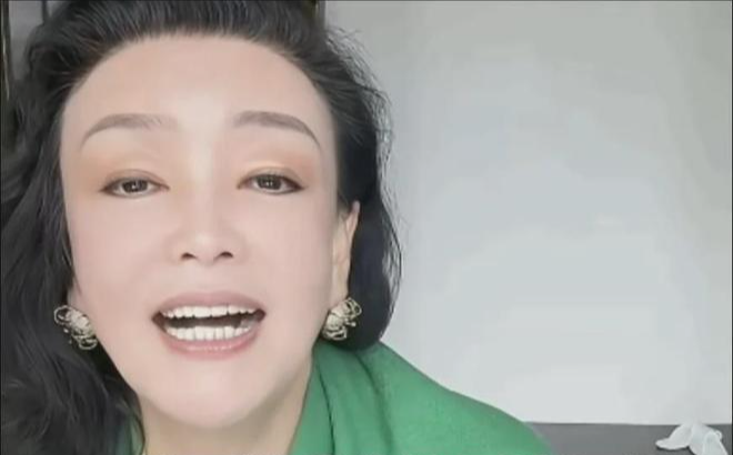 张兰湾湾之行,最寒心的不是儿子的抱怨,而是儿媳的冷漠态度