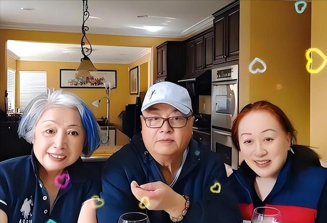 72岁毛永明：移居美国住豪宅，身体发福认不出，妹妹陪他晚年