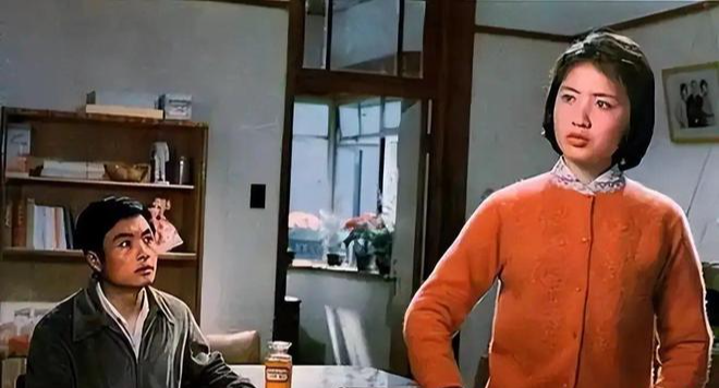 72岁毛永明：移居美国住豪宅，身体发福认不出，妹妹陪他晚年