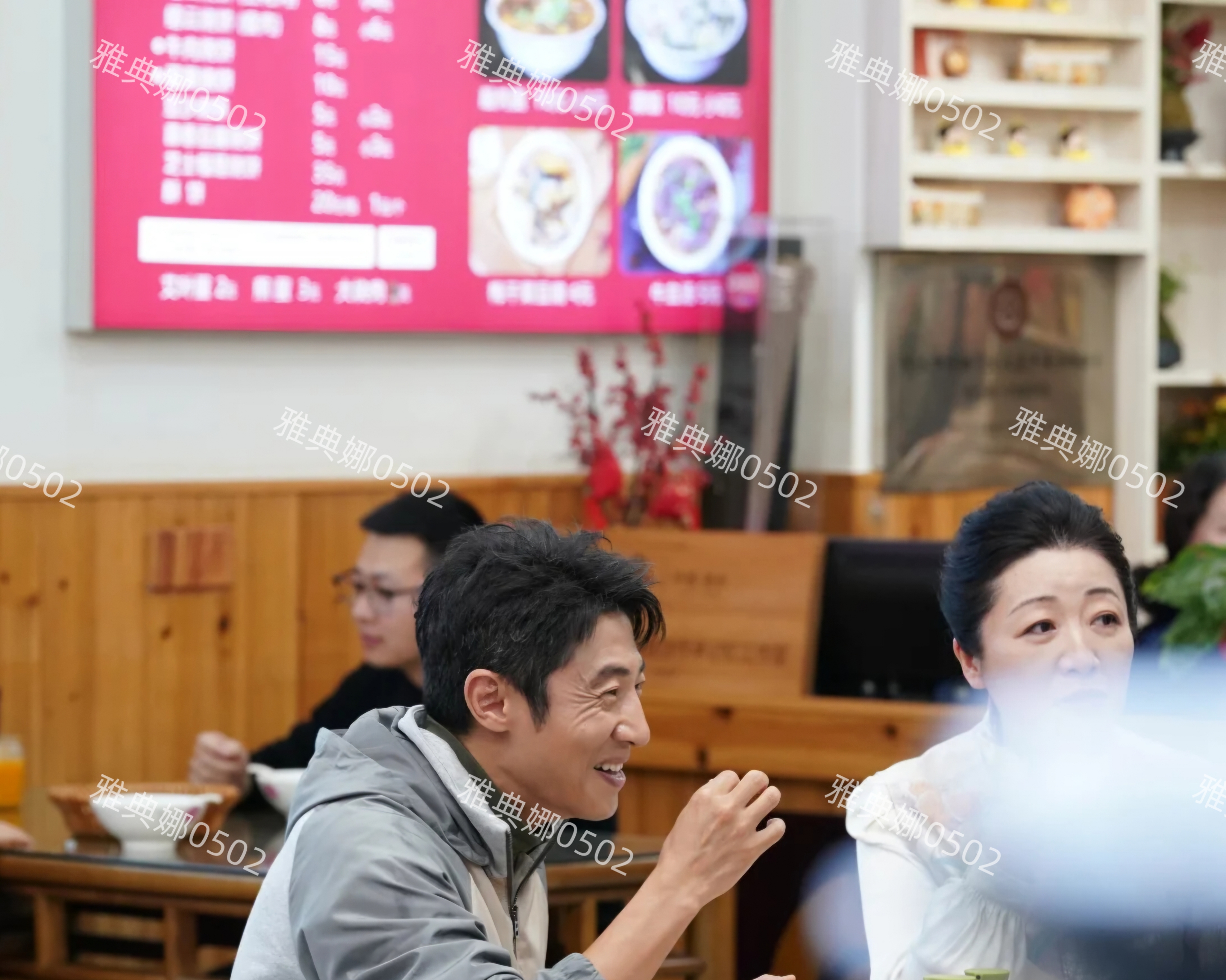 万人迷陈好怎么变样了？不仅脸发福变肿苹果肌突出连眼睛都变小了