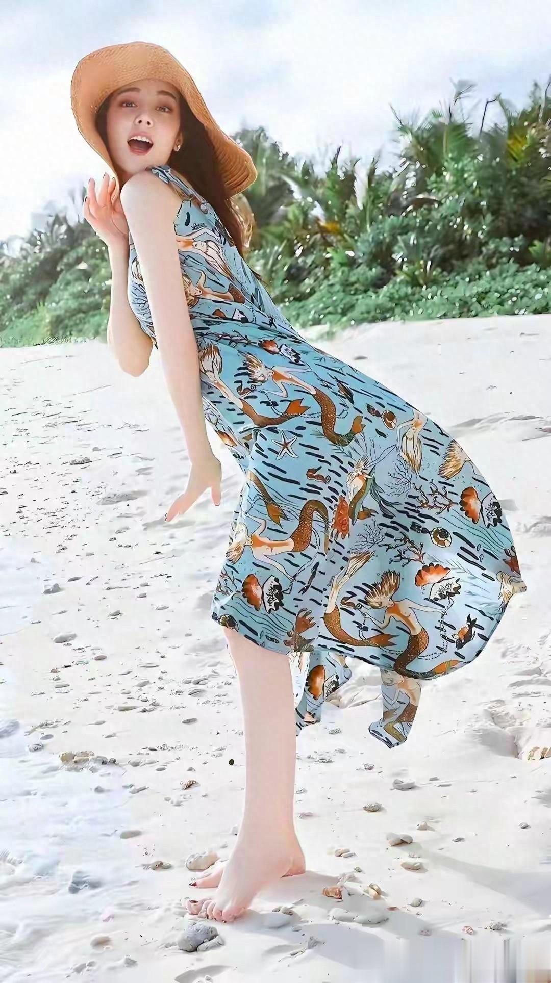 迪丽热巴颜值:浓颜骨相与柔润皮相的完美平衡。