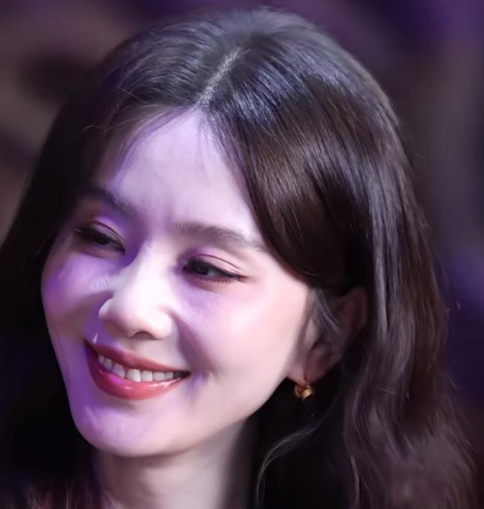杨幂一脸疲惫还演少女？85花状态都堪忧，还是倪妮更清醒！
