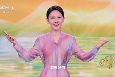 春晚龙洋眼神上瞟被质疑,真的是不专业吗?看完回应太圈粉