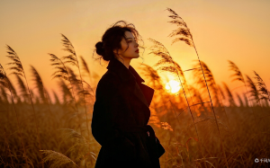 未婚夫带别的女人试婚纱，婚礼当天我把结婚视频换成他们的视频，当众丢脸才最爽