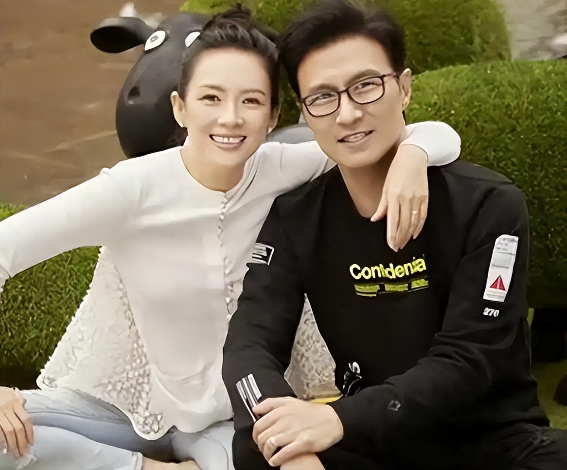 汪峰做梦也没想到，抚养权变更后，女儿醒醒竟成章子怡的“靠山”