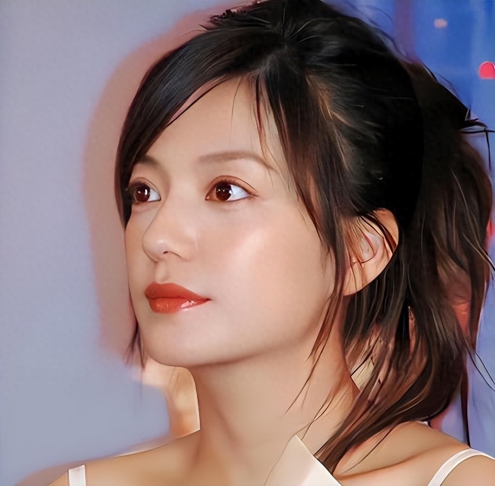 台媒透露赵薇离婚内幕：前夫与女儿老师生下孩子，要她净身出户！