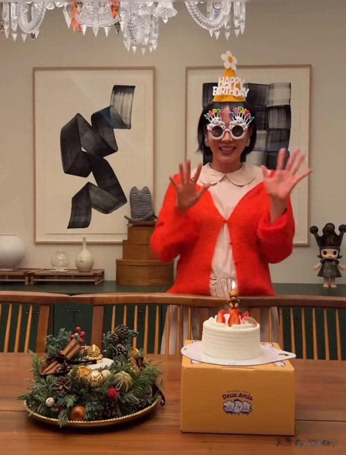 孙艺珍庆生穿宽松裙疑有喜?3岁儿子献唱逗乐全场,玄彬偷笑被拍