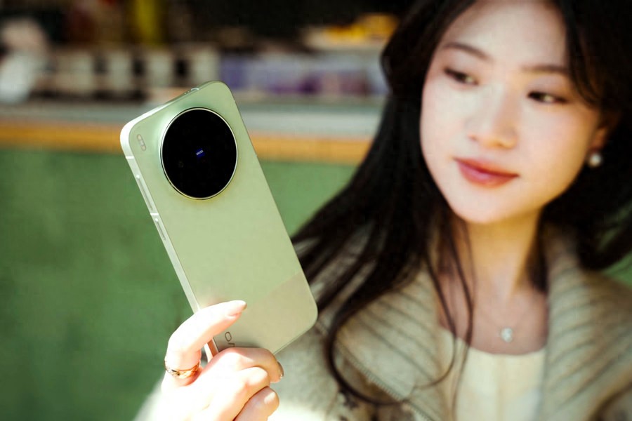 小長假出游就選vivo X300s 不僅拍照超強，續航也久到離譜
