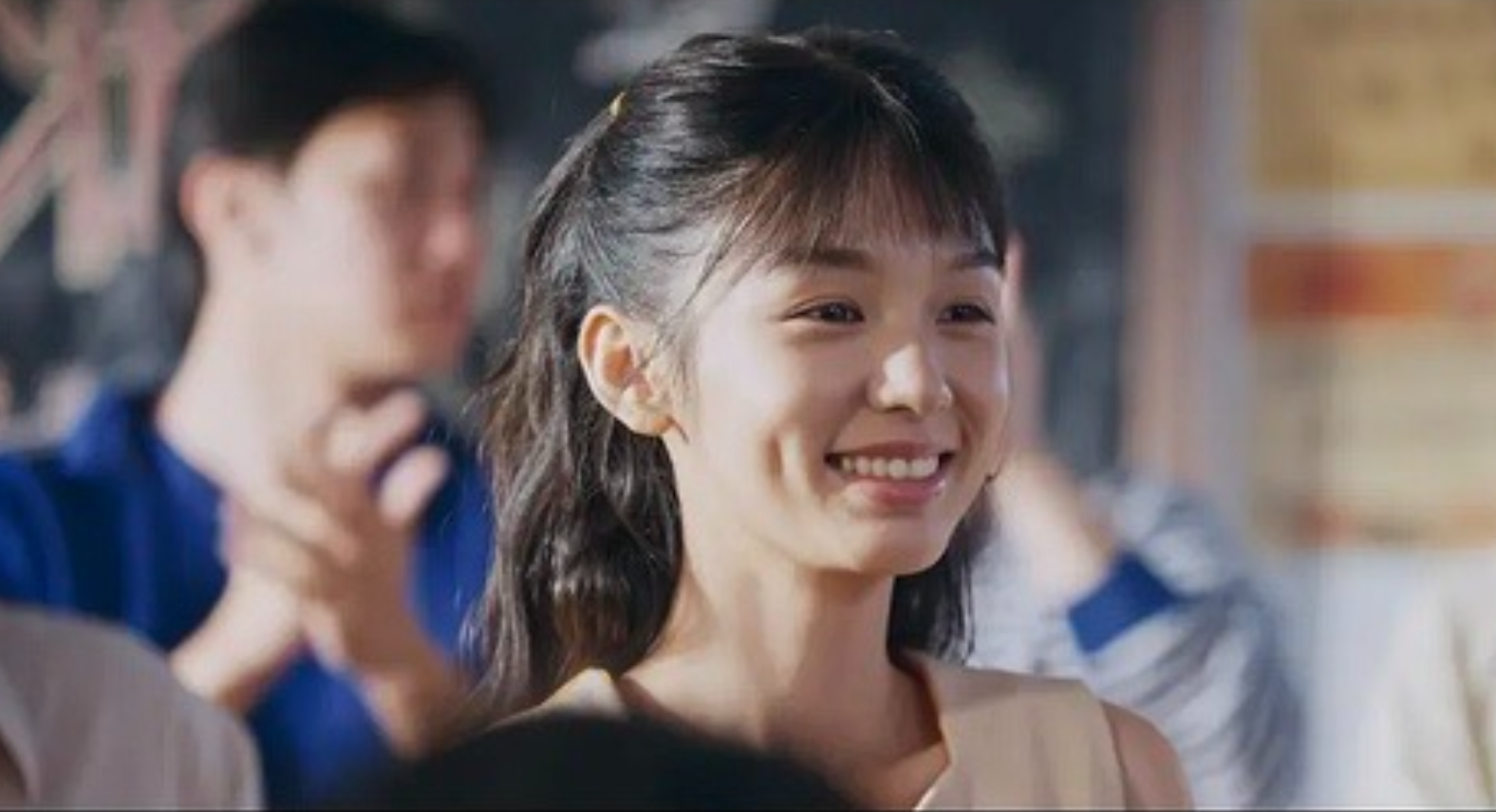 化妆师镜头下的素颜95花，谁是天然美人谁全靠妆造，差距一目了然