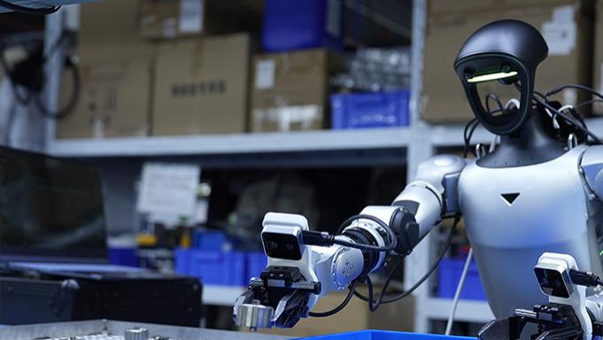 年销5500台全球第一，谁在买宇树的人形机器人？