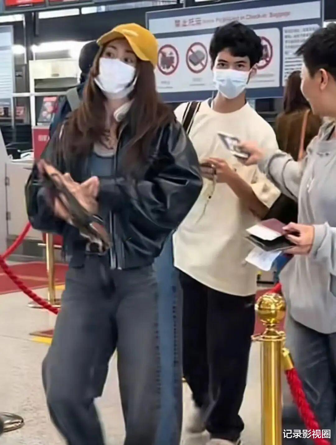 43岁刘芸近况曝光！嫁给郑钧婚姻幸福，如今15岁儿子走路姿势引发热议