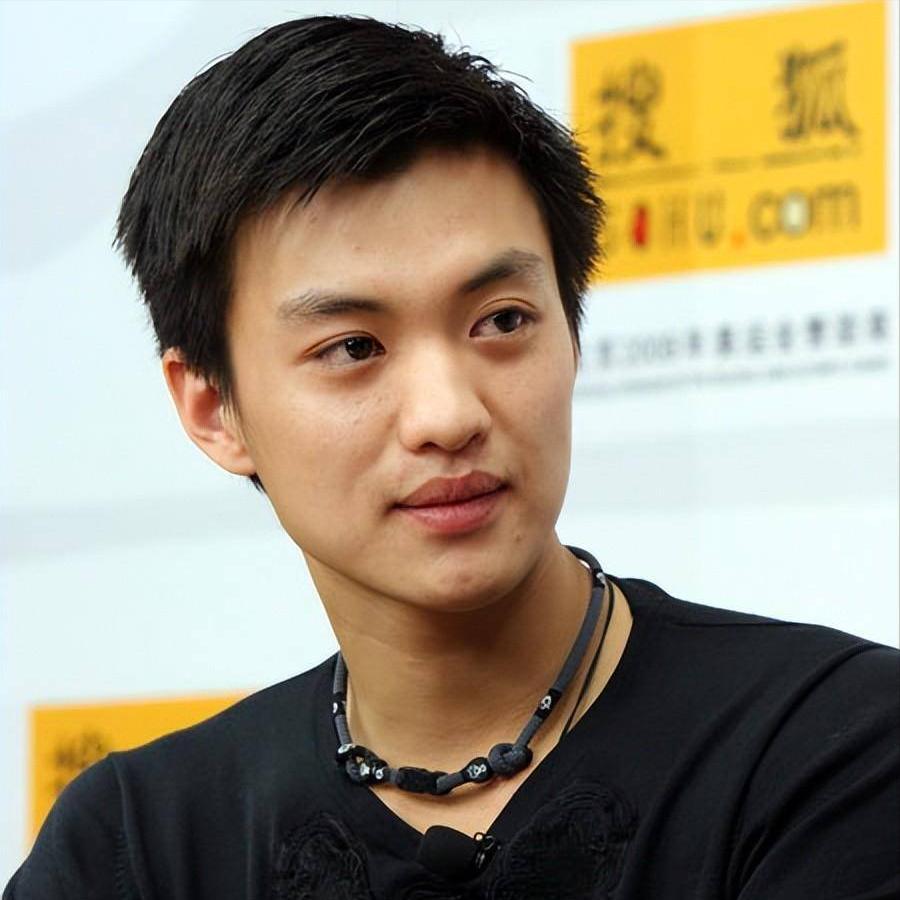 9年后才明白，周一围为什么“抛弃同居5年”的童蕾，转身娶朱丹