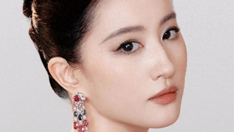 刘亦菲生图引热议，究竟哪张最接近真人状态？