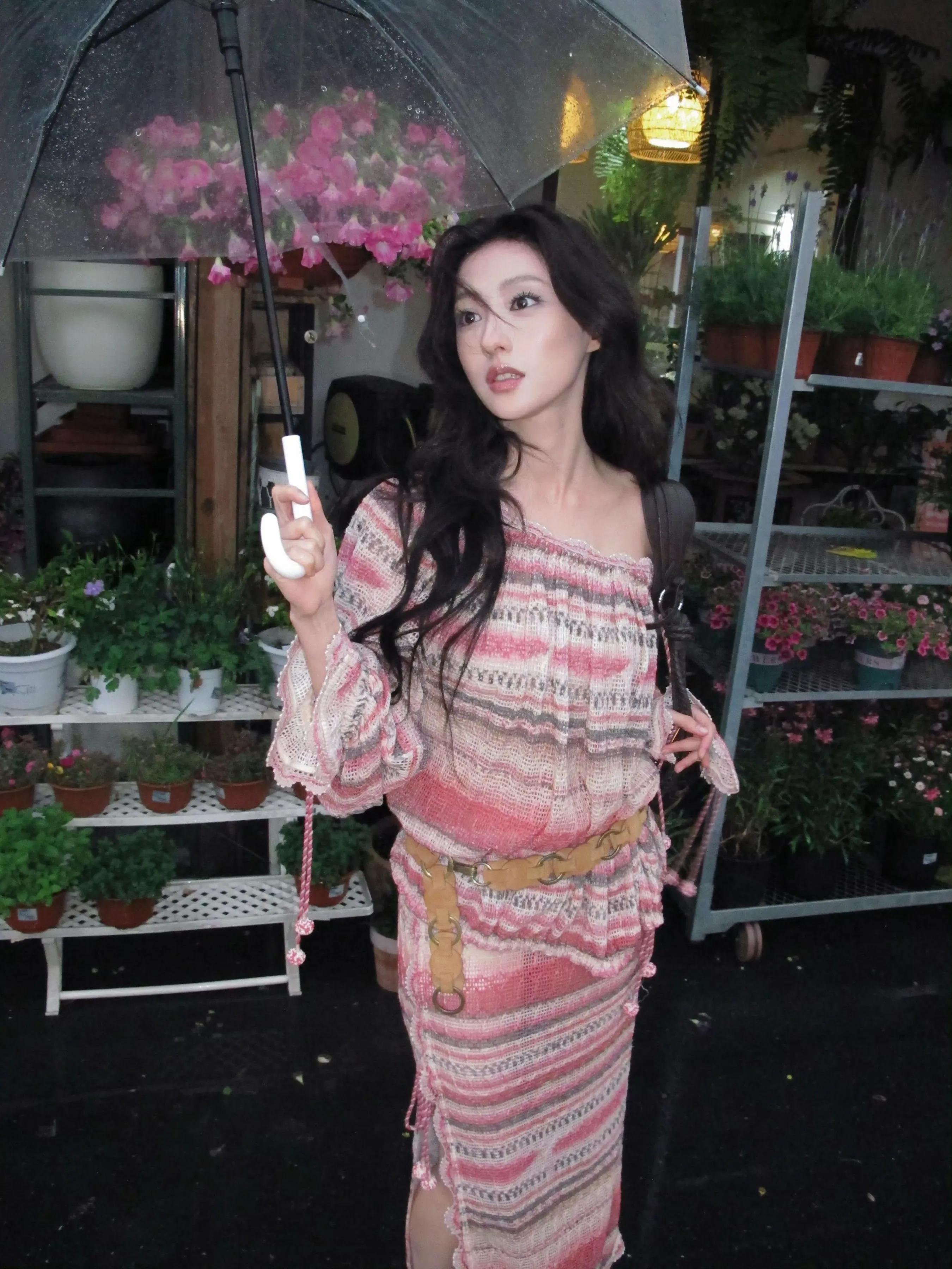 胡连馨，糟糕，被美迷晕惹。