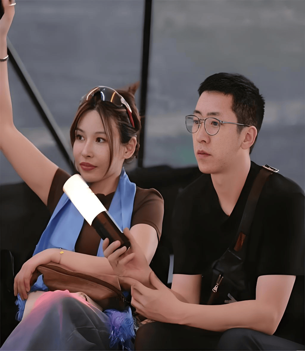 葛夕登热搜！曝流产隐痛，留几手的冷漠引众怒