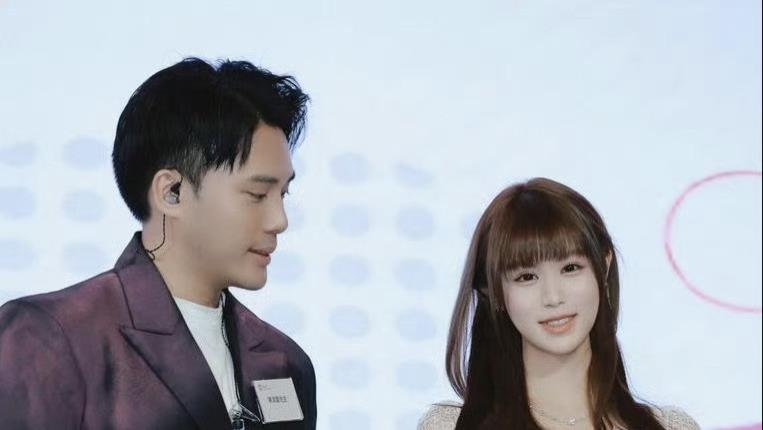 TVB力捧小花被指容貌再进化！撞脸大热剧中公仔，相似度极高