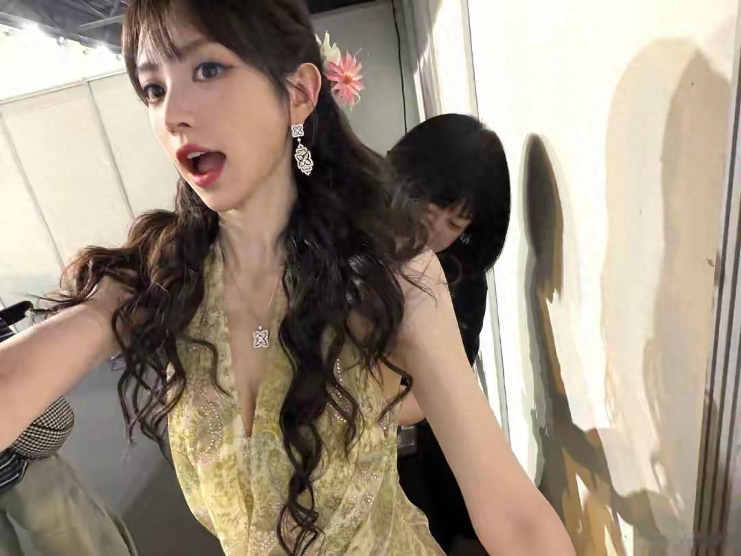 田曦薇自拍大赏，萌妹的代表