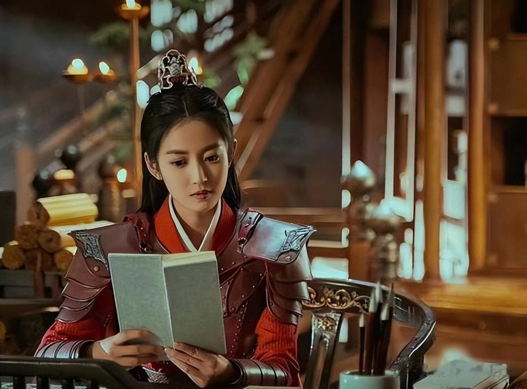 这一次,“过气演员”的残酷真相,在陈钰琪身上展现得淋漓尽致