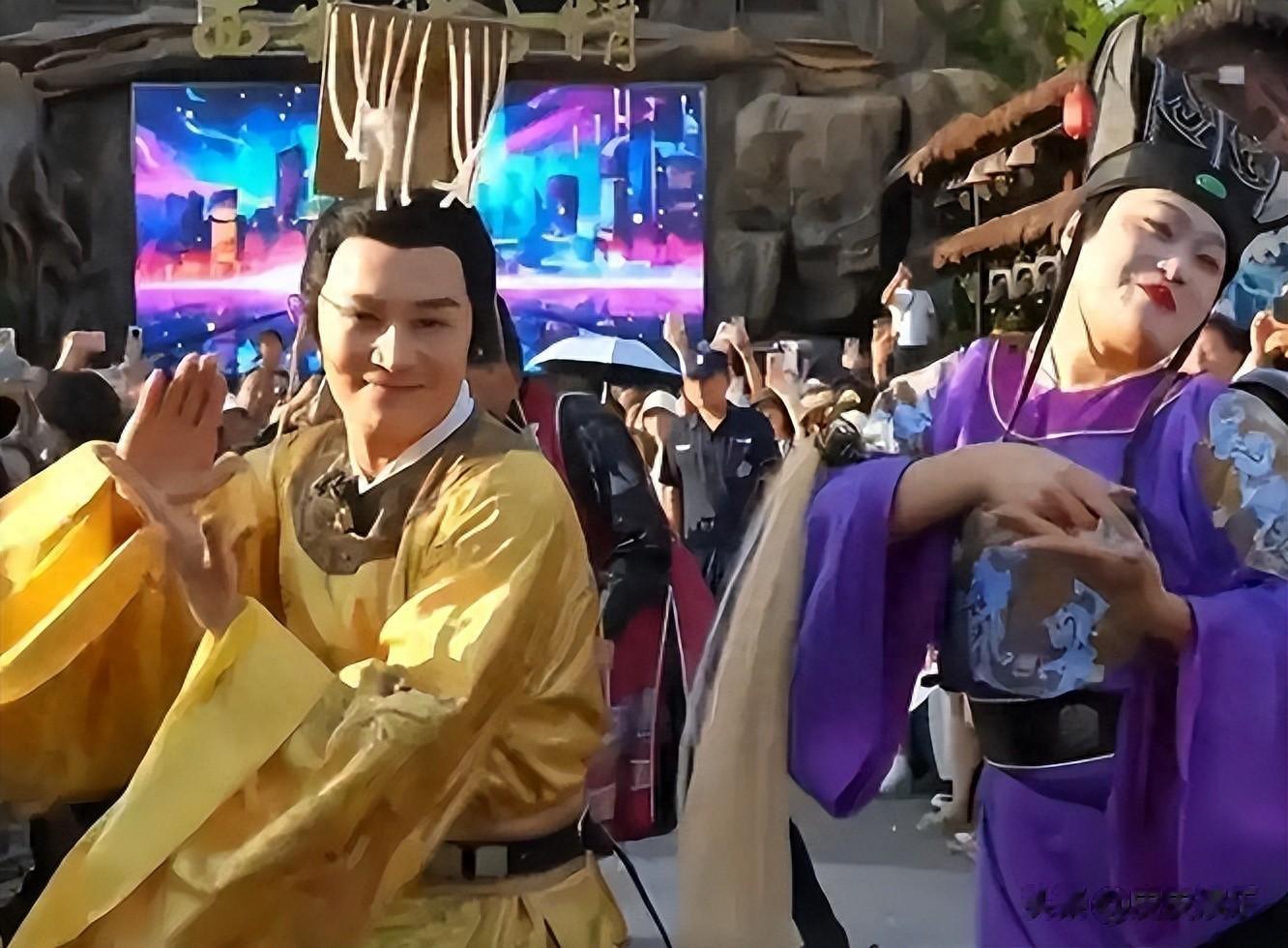 落地的凤凰不如鸡，明星沦落摆摊还债 穷到只剩100万，体面全丢了