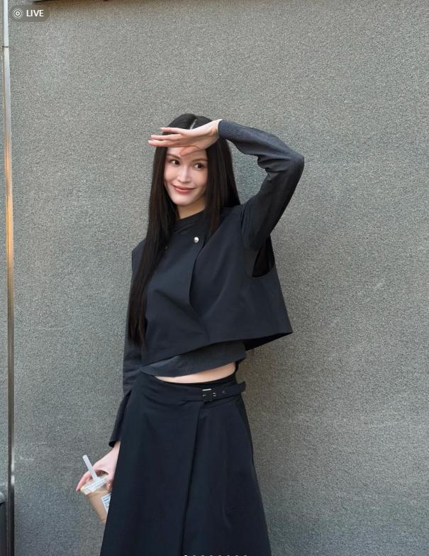 陈伟霆实力宠妻！何穗自曝产后掉眉毛睫毛，老公做5菜1汤还送花！