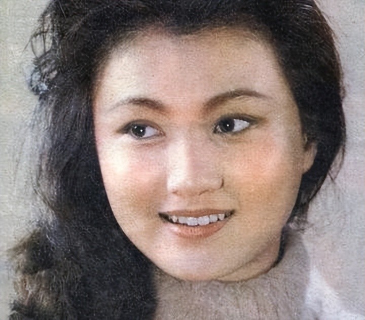 林芳兵北京电影节上引热议！在剧组差点离世，丈夫儿子是她的骄傲