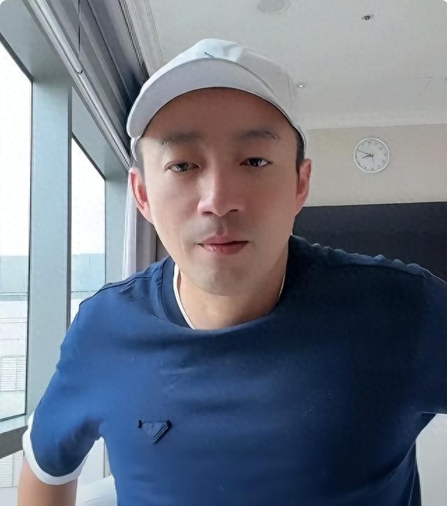 张兰律师曝大S火化细节，难怪具俊晔跑路回韩国，汪小菲愤怒发声