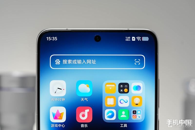 vivo X300 Ultra“銀調”圖賞 獨創3+2鏡頭矩陣