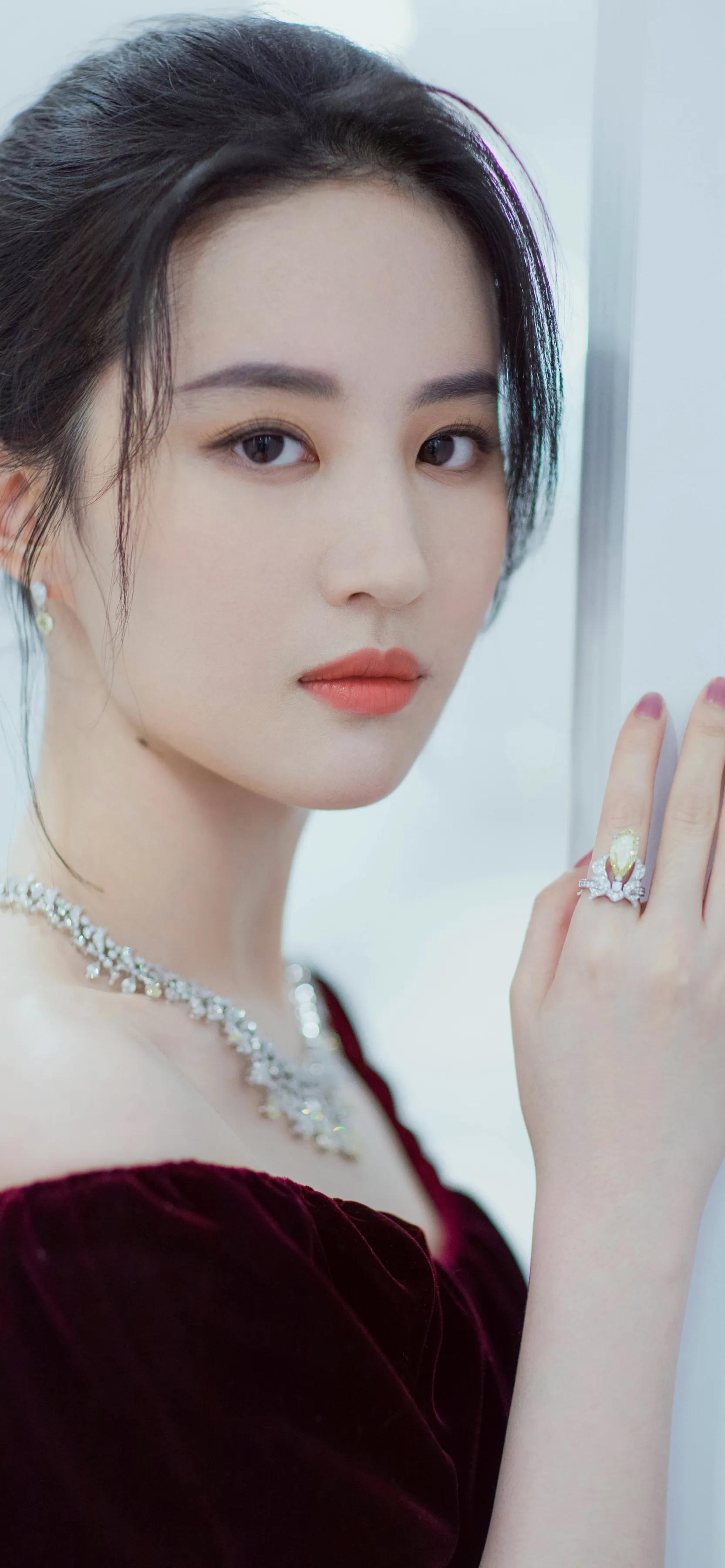 美女壁纸-第5736期-刘亦菲