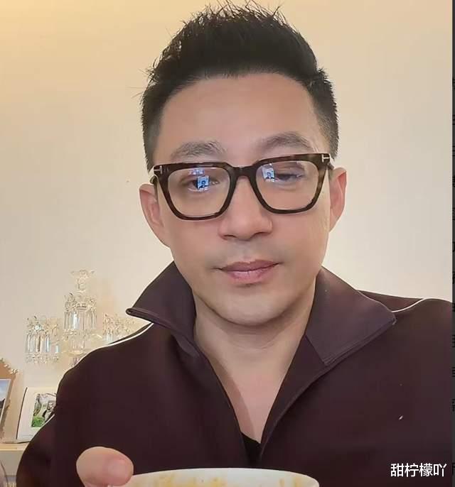 汪小菲夫妇台北开播感情好，满月宴已低调举办，大S儿女留在台北