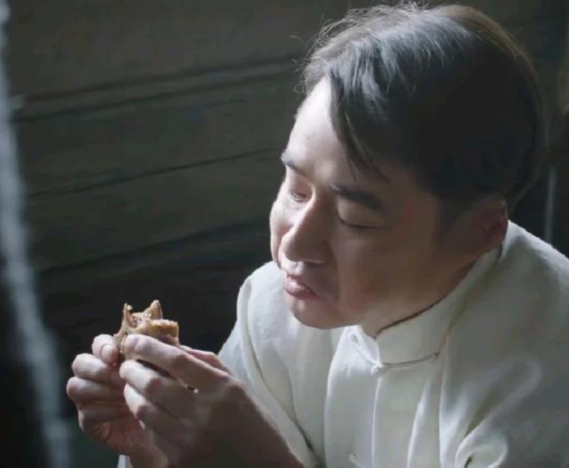 两次搭档赵丽颖没红，搭档胡歌没火，如今41岁靠着王阳，再度翻红