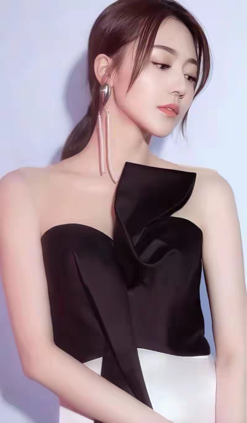 黄梦莹——每套造型都好美，时尚表现力十足！
