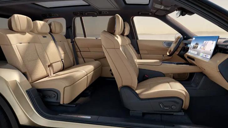 日冕金新色登场！领克900五座版，后排腿部空间堪比头等舱