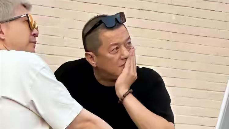 王菲也没想到，2026年还不到半个月，李亚鹏又迎来“噩耗”！