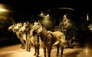 神秘的秦始皇陵下面到底埋藏了什么？专家推测可能有这三件稀世珍宝！