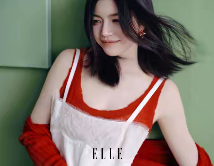 陈妍希开春封面大片写真,韵味十足的小阿姨