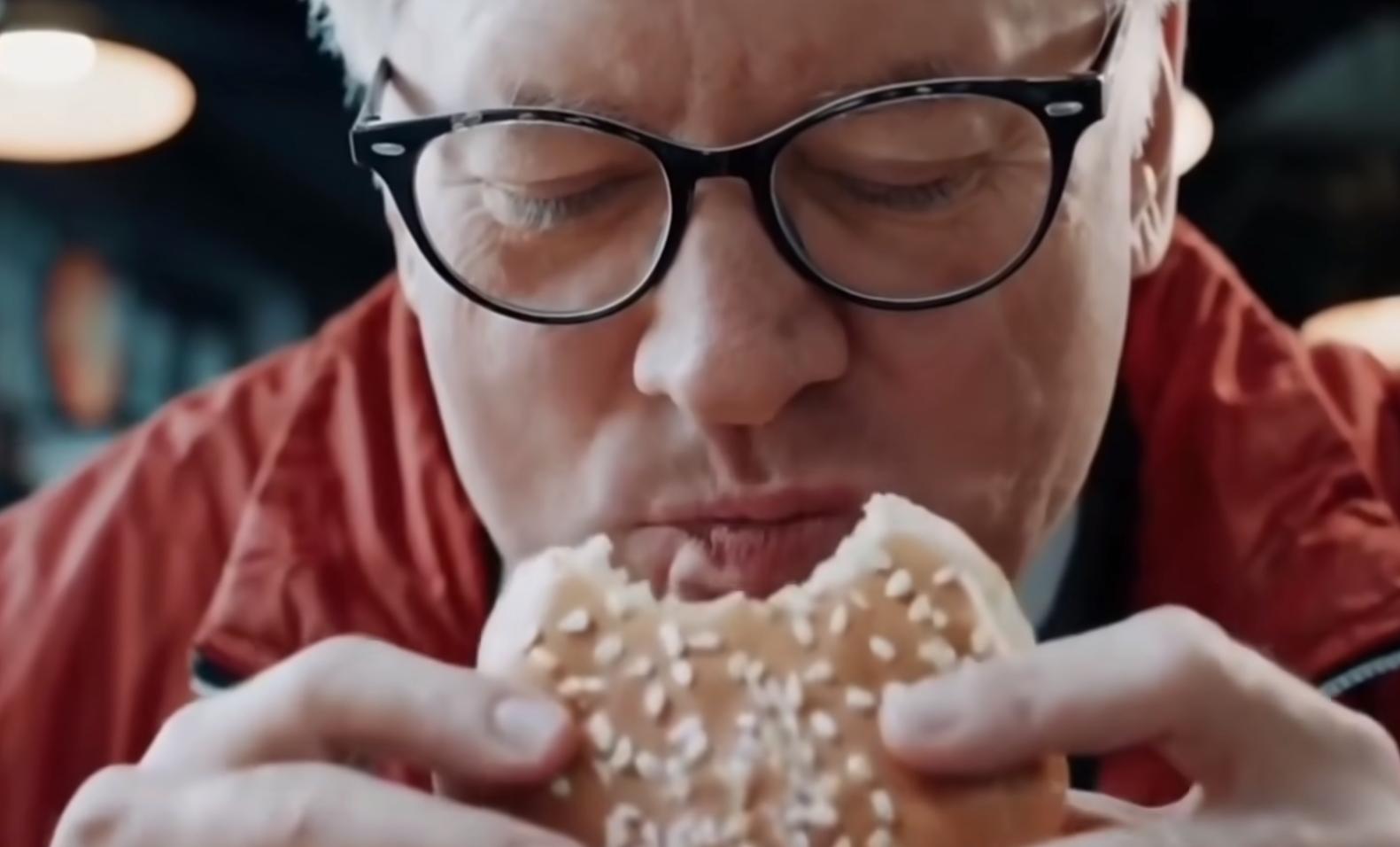 人在家中坐，祸从天上来！58岁演员王劲松，终是步入了靳东的后尘