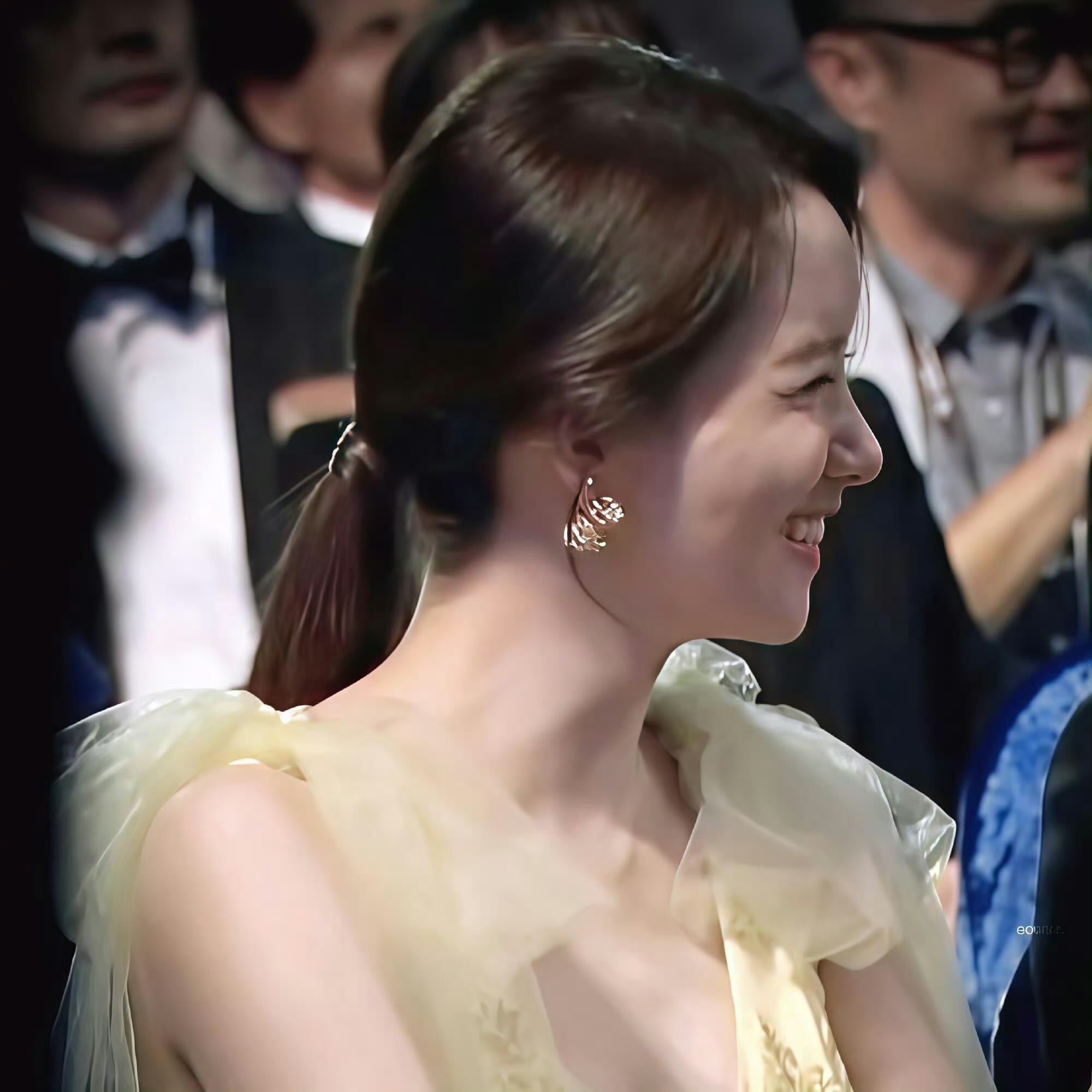 林允儿这种身材在韩国能排榜首吗？ ???