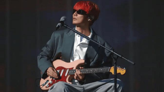 ?李荣浩四问硬刚单依纯 《李白》侵权风波回应引全网热议