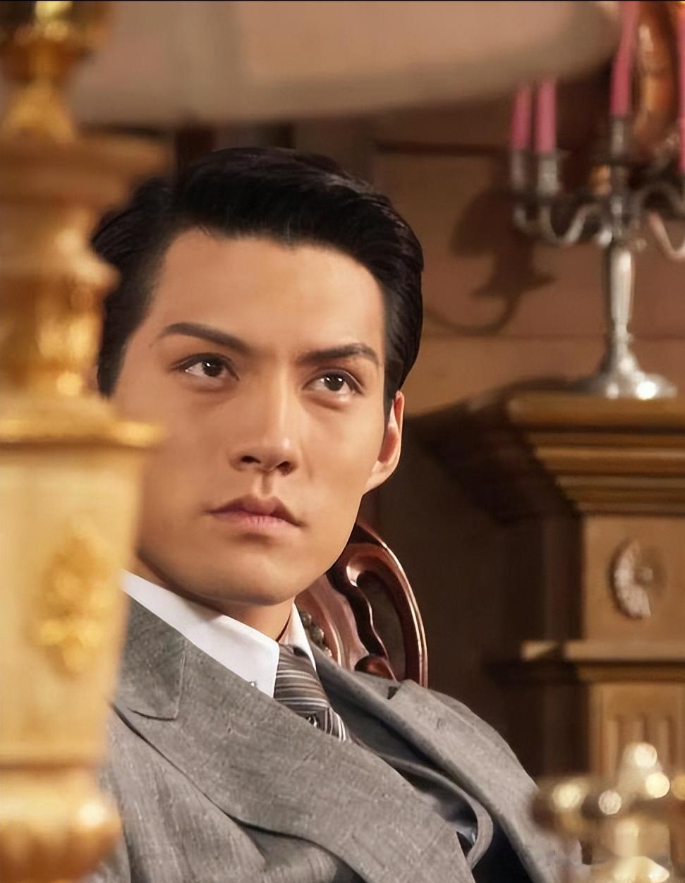 知名演员娶白富美,婚后变妻管严成女儿奴,如今演《逐玉》又火了