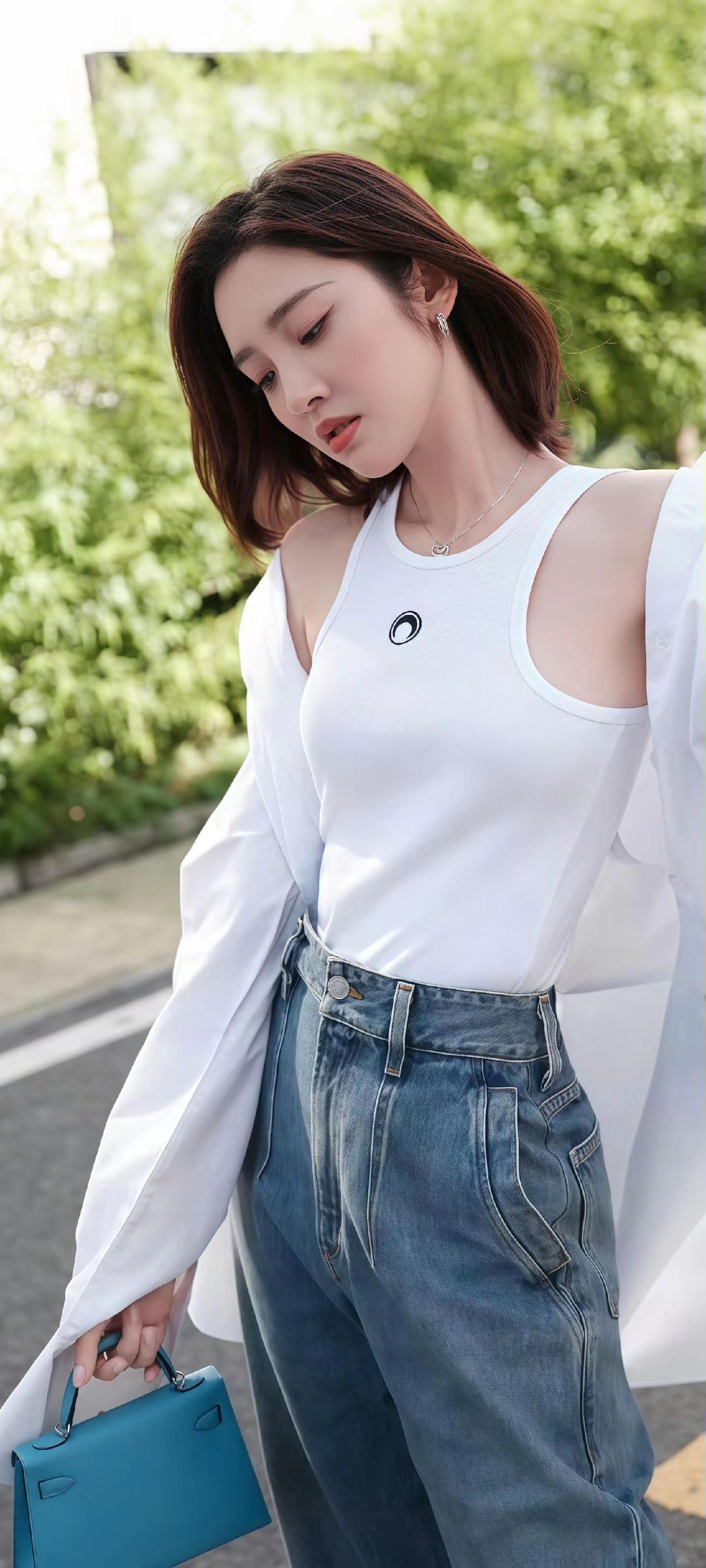 美女壁纸第4601期—唐艺昕