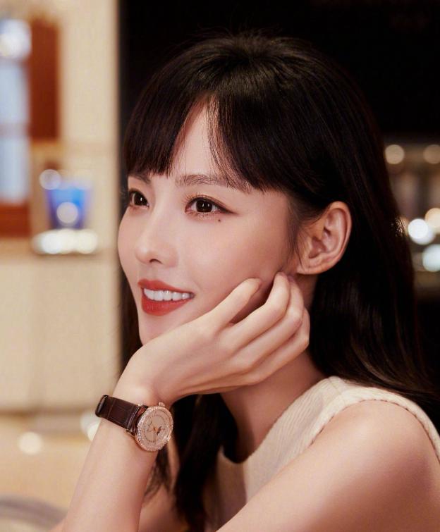 上嫁吞针！“小三”成功上位，买超全家认可，张嘉倪的体面成笑话