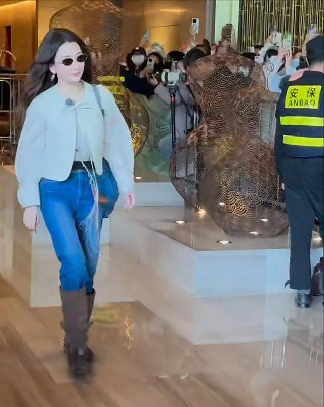 38岁方媛生图曝光