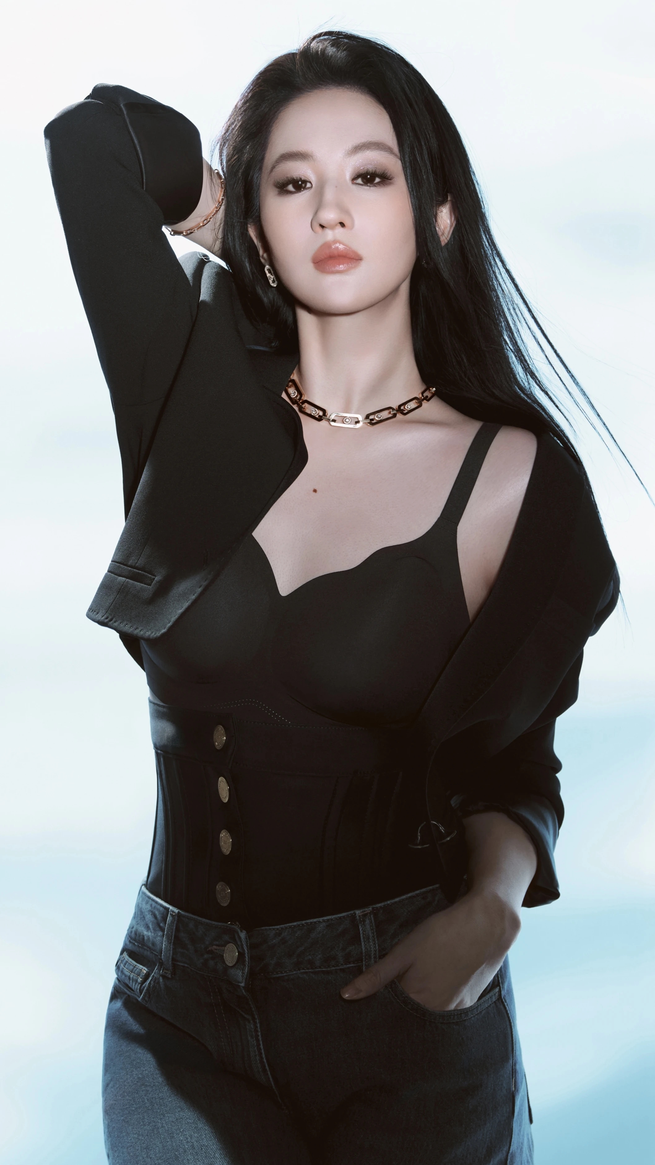 刘亦菲｜最新物料美照，美神降临！