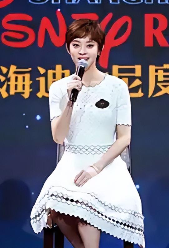 有种人生赢家叫孙俪，嫁邓超多年无绯闻，如今又被央视亲自点名