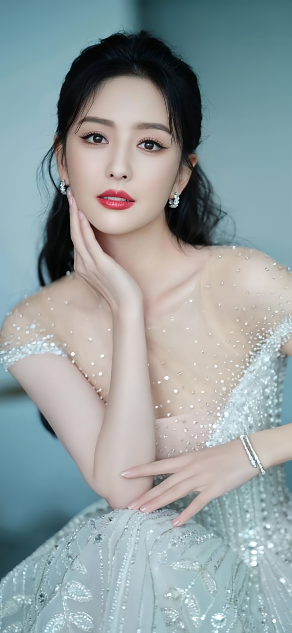 佟丽娅。看美女，心情好