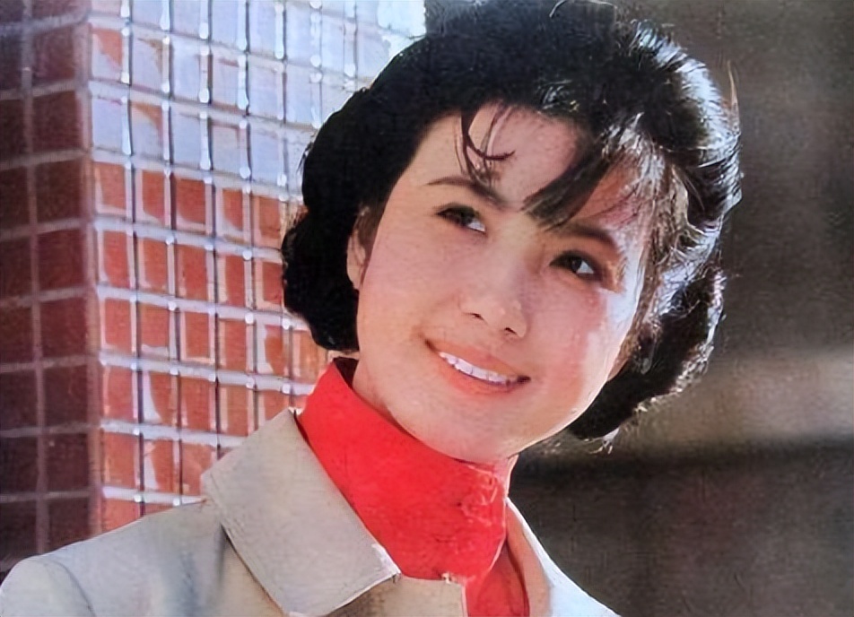 丁克半生顿然醒悟，为了生子毅然离婚，吴玉华如今过的怎么样？